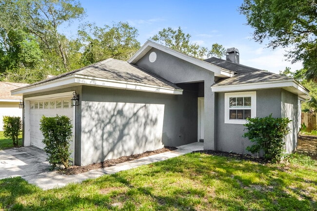 Building Photo - 31074 Lochmore Cir