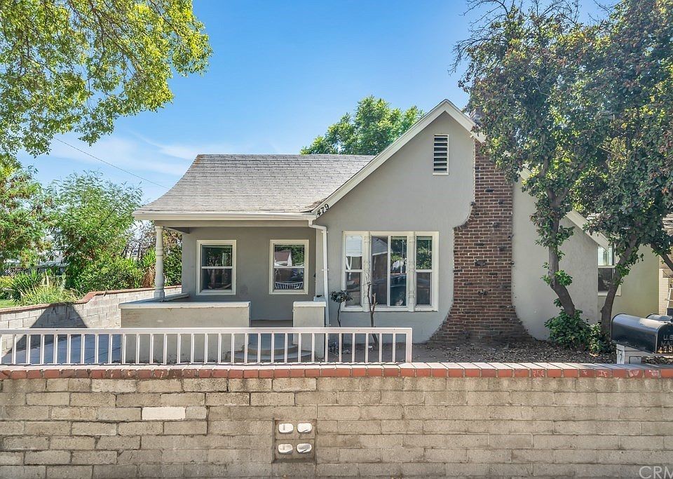 Primary Photo - 3 bedrooms home plus a bonus room