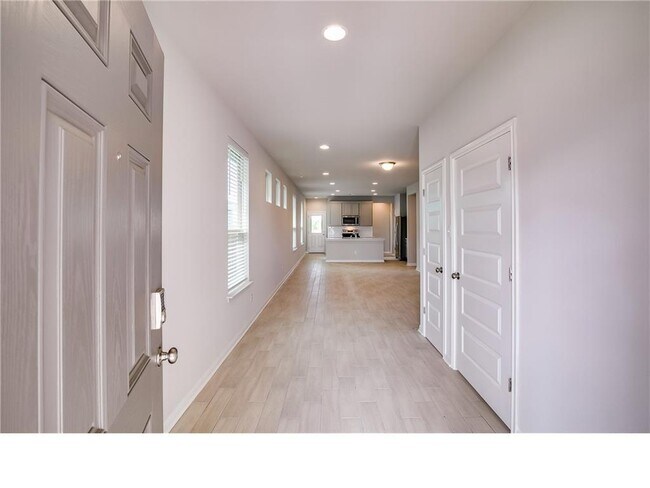 Foto del edificio - 237 Unforgiven Ln