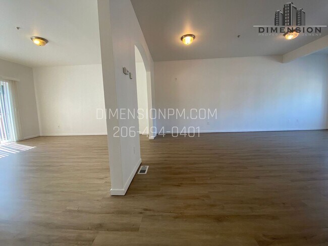 Foto del interior - Heart of Renton! Amazing 4 bed, 3.5 bath R...