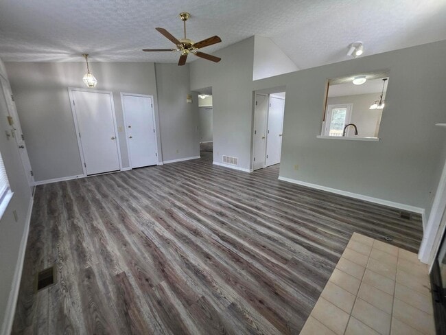 Building Photo - 7253 Fablegate Ct
