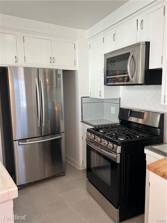 Building Photo - 2 br, 1 bath Condo - 2420 Via Campesina