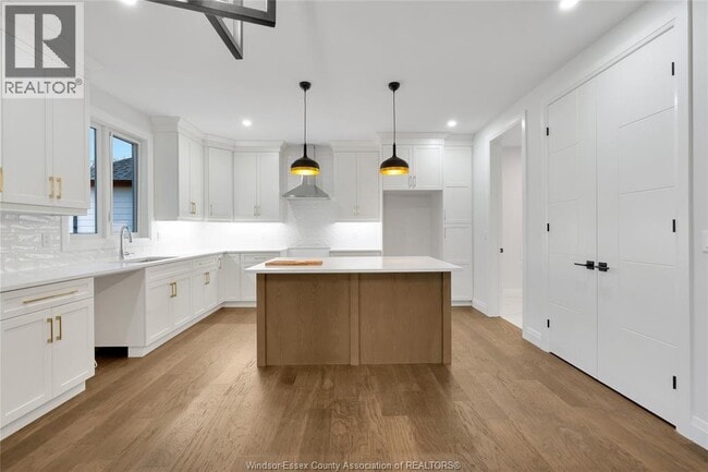 Building Photo - 473 Marla Crescent