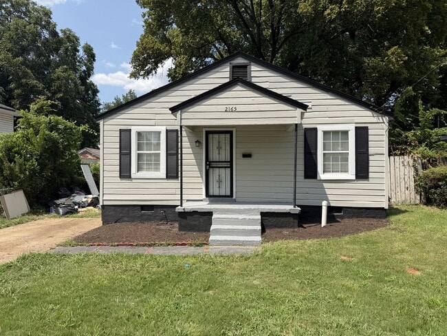 Building Photo - 2156 Ethlyn Ave