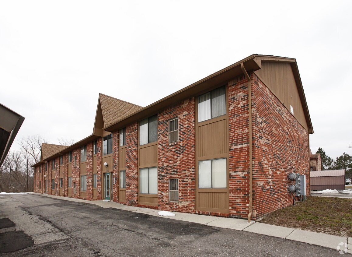 Primary Photo - ONE11 Farmington Lofts