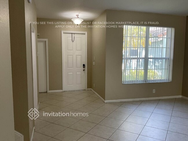 Foto del edificio - 1963 SW 149th Ave