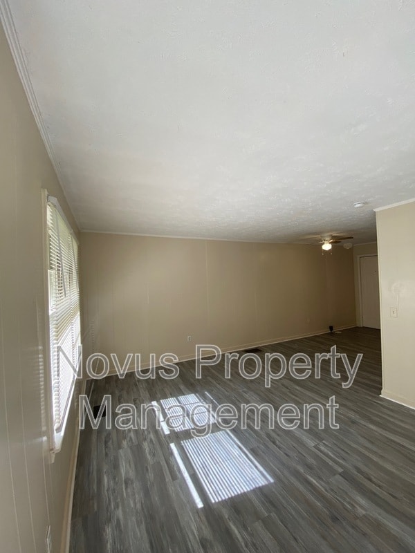Building Photo - 40 Gees Ln
