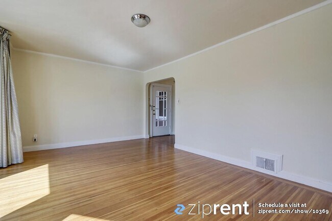 Foto del edificio - 2090 46th Ave
