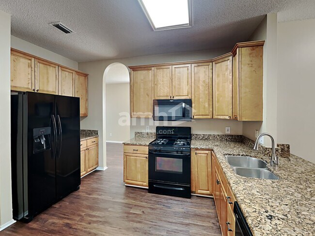 Building Photo - 27837 Sky Lake Cir