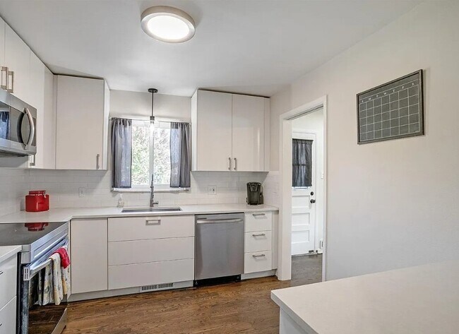 Foto del edificio - 2090 S Wolff St