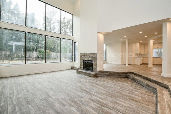Foto del edificio - 8115 Fondren Lake Dr