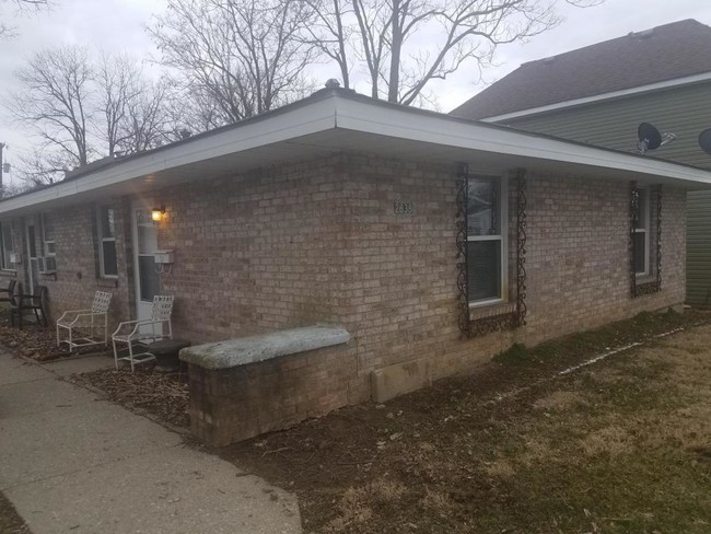 Building Photo - 2838 Joyce Avenue