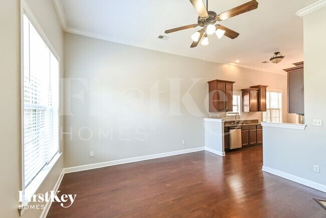 Foto del edificio - 10258 Evening Hill Dr