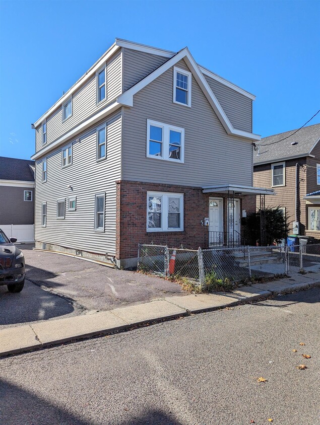 Building Photo - 8 Fiske Ave