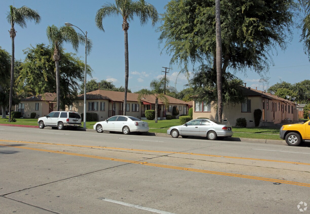 Foto del edificio - 3851-3999 Martin Luther King Jr Blvd