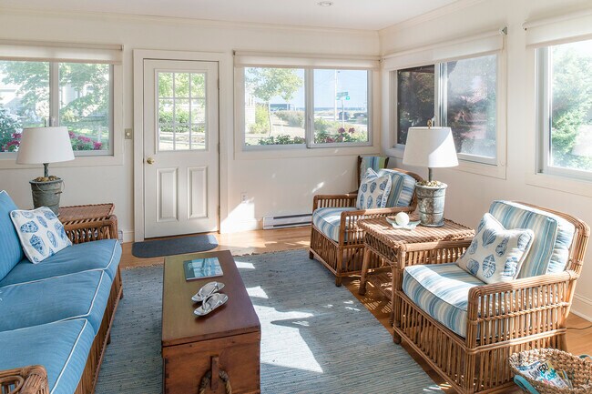 Foto del edificio - 281 Beach Ave