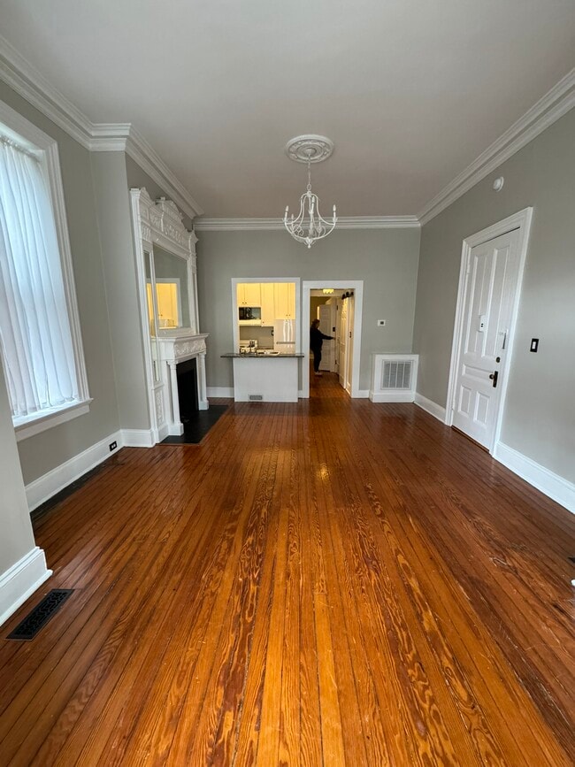 Photo - 416 Pembroke Ave Townhome