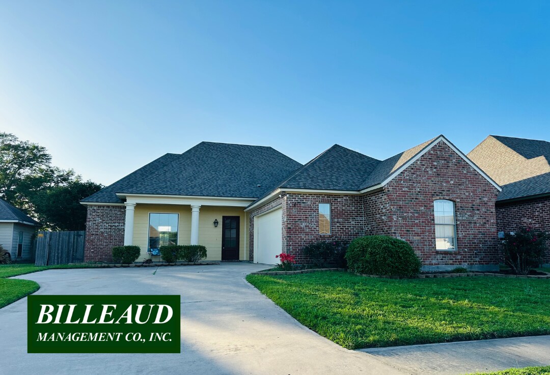 204 Meadow Lake Dr, Youngsville, LA 70592 House Rental in Youngsville