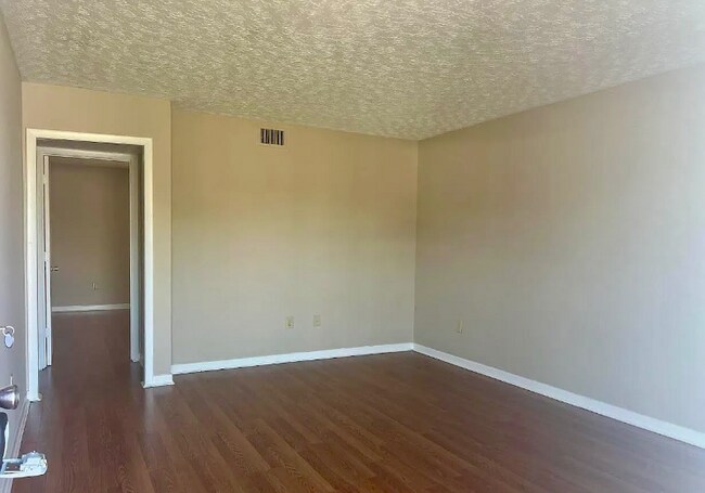 Foto del edificio - 3138 Tiffany Ct
