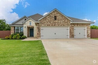 Building Photo - 129 Cara Cir