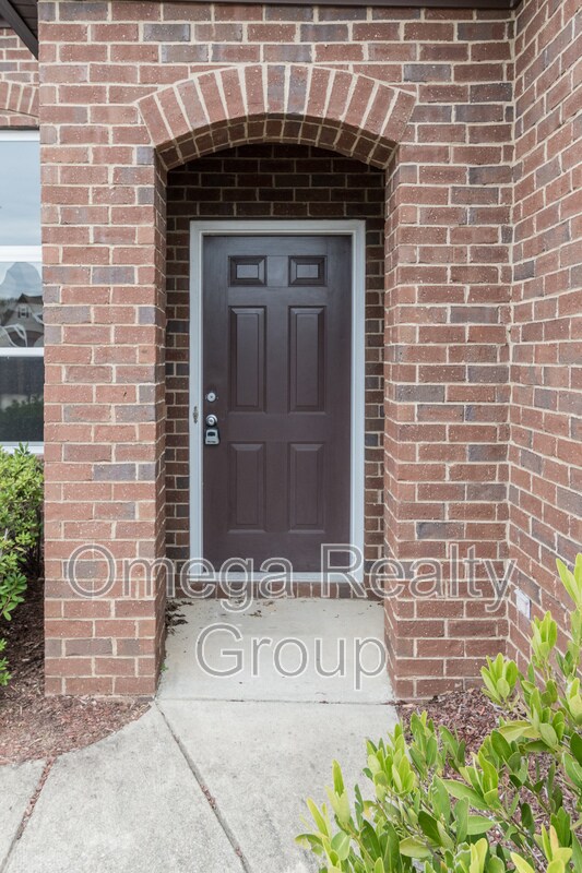 Building Photo - 4474 Fairmont Dr