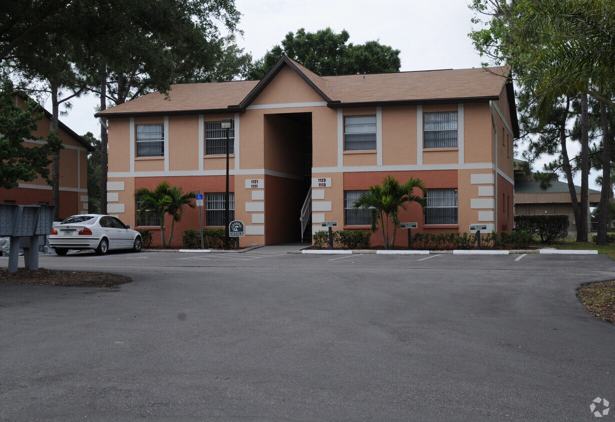 Palm Bay Club Apartments Palm Bay, FL