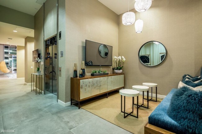 Foto del edificio - 1 br, 1 bath Apartment - 2545 Pressler St 304