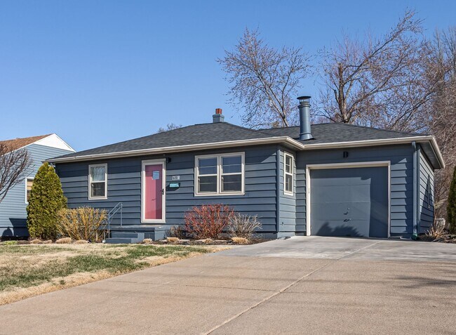 Building Photo - Beautiful Home In Underwood Park Neighborhood
