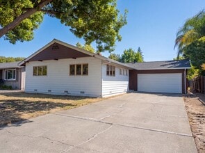 Building Photo - 5351 Bonniemae Way