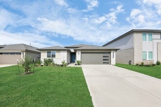 Building Photo - 7806 Cattleman Vly Dr