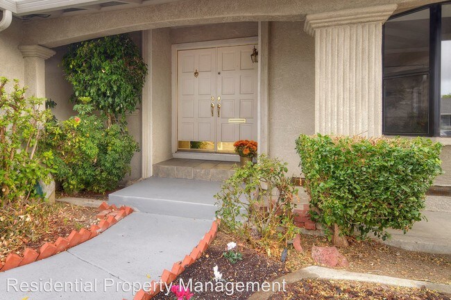 Building Photo - 3 br, 2 bath House - 35652 Farnham Dr.