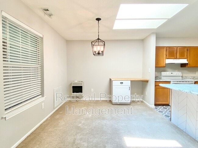 Building Photo - 5310 Gardner Ct