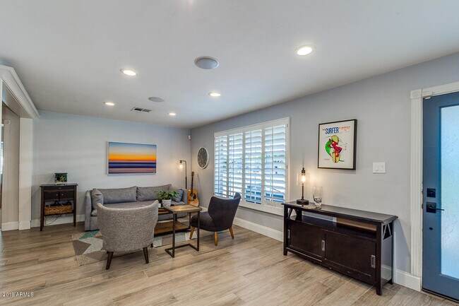 Foto del edificio - 4113 E Minnezona Ave
