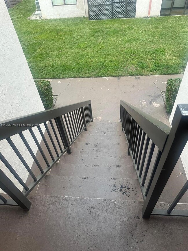 Building Photo - 855 NE 209th St