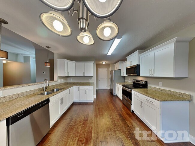 Foto del edificio - 184 Fieldstone Ln