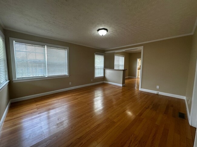 Building Photo - 3 bedroom - 1 bath - Morristown