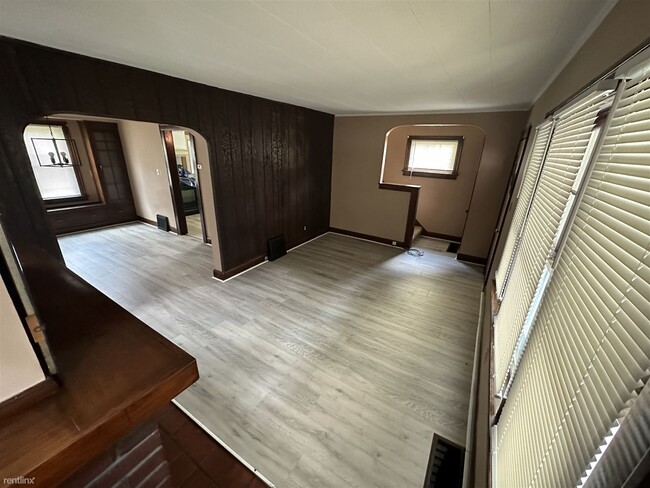 Foto del edificio - 3 br, 2 bath House - 3443 West 94th Street