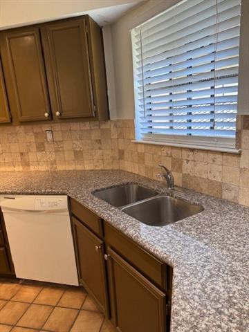 Foto del edificio - 16301 Ledgemont Ln