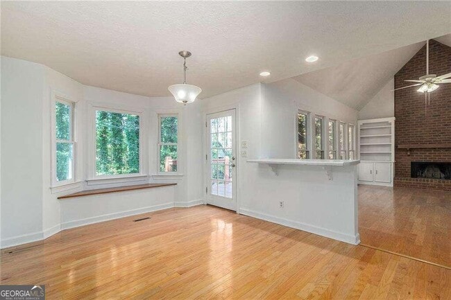 Building Photo - 5041 Huntshire Ln SW