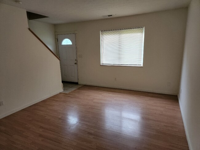 Foto del edificio - 4724 Fishcreek Rd