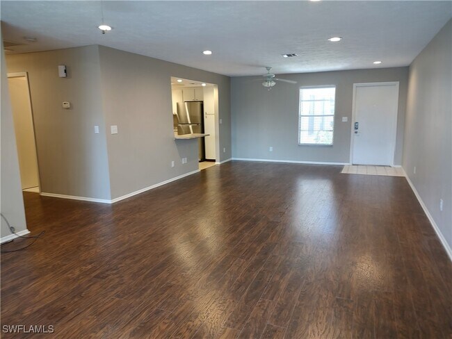 Building Photo - 3834 SE 11th Pl