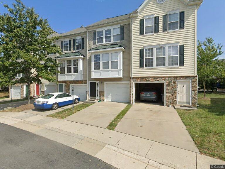 23018 Fontwell Sq, Sterling, VA 20166 Townhome Rentals in Sterling VA
