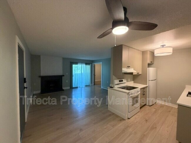 Foto del edificio - 3431 Stover St