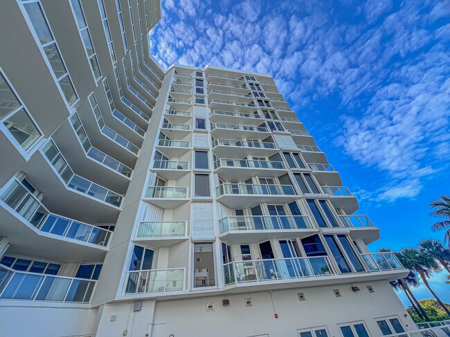 Building Photo - 8925 Collins Ave