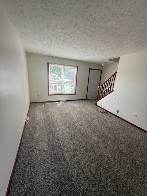 Foto del edificio - 520 W Smith Rd