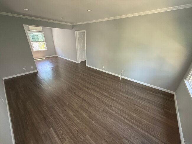 Living room - 809 N. Adams St.