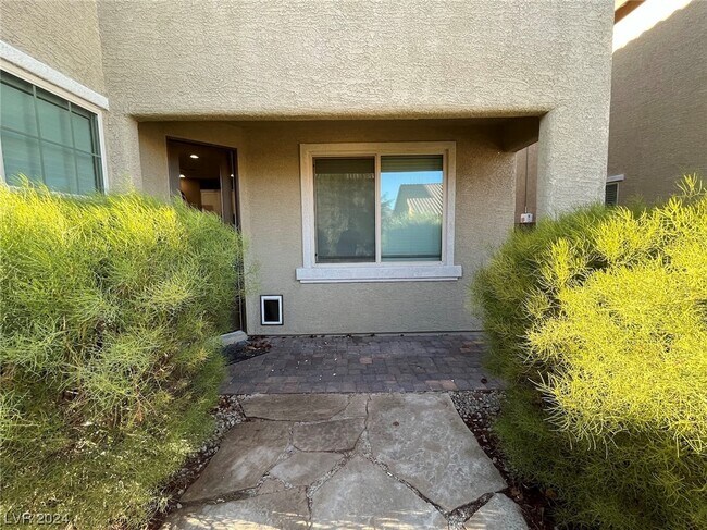 Building Photo - 3989 Fire Fox Dr