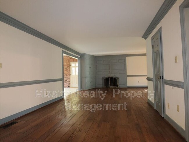 Foto del edificio - 7580 Rockfalls Dr