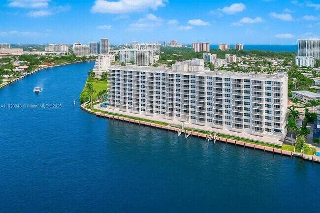 Foto del edificio - 511 Bayshore Dr