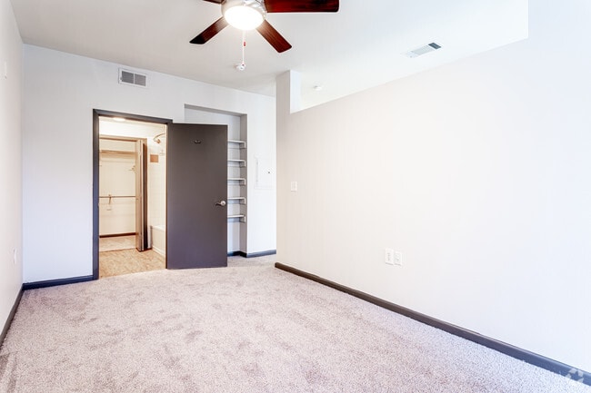 1BR, 1BA - 708 SF - A2 - The Link at Plano